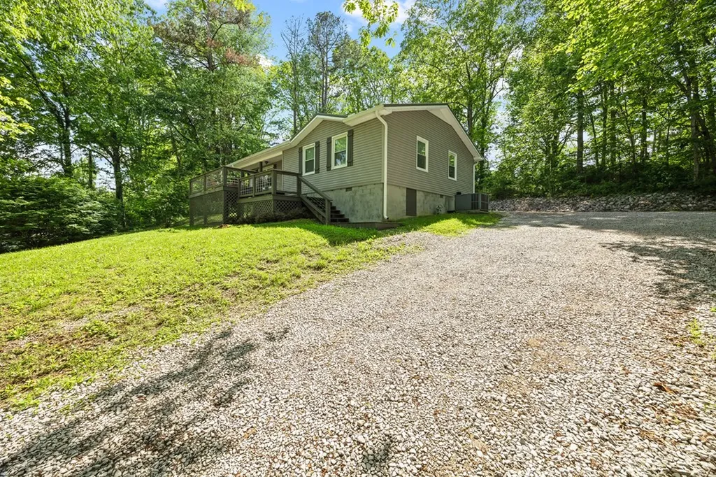 121 Ashley Road Jamestown TN 38556