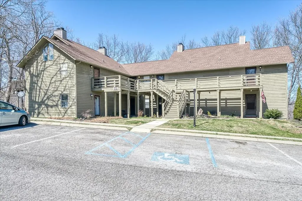 391 Moy Toy Road Unit 206 Crab Orchard TN 37723