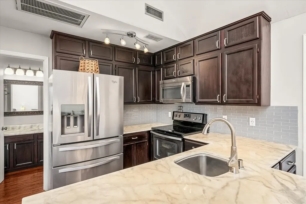 391 Moy Toy Road Unit 206 Crab Orchard TN 37723