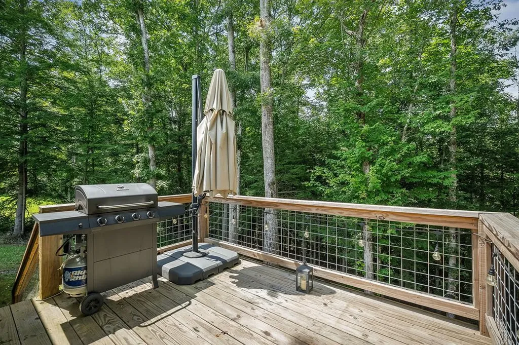 469 Ferry Bend Trail Crossville TN 38571