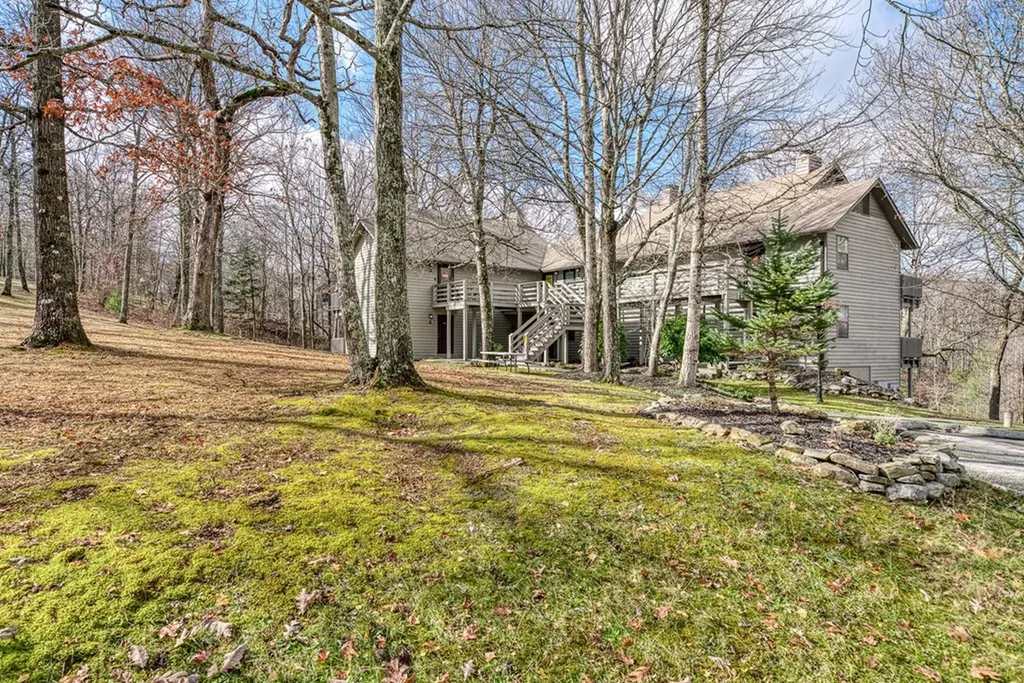 281 Moytoy Road Unit 105 Crab Orchard TN 37723