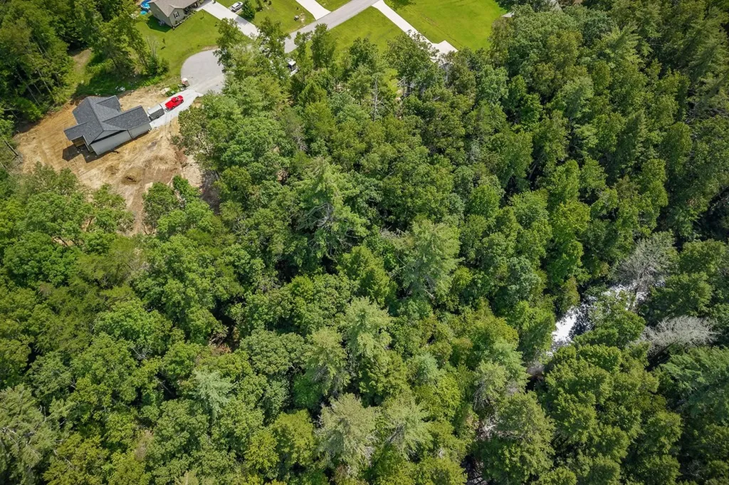 515 Ferry Bend Trail Crossville TN 38571