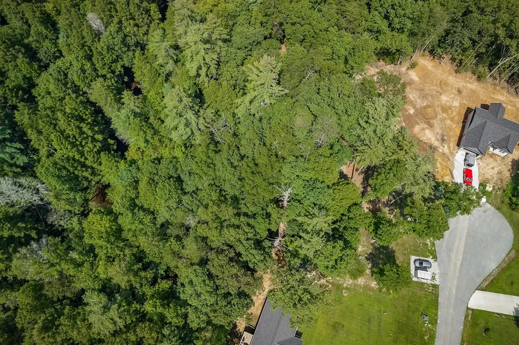 515 Ferry Bend Trail Crossville TN 38571