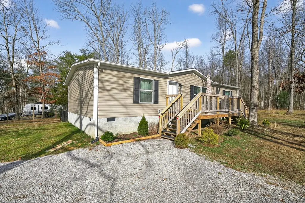 22 Lancer Drive Crossville TN 38572