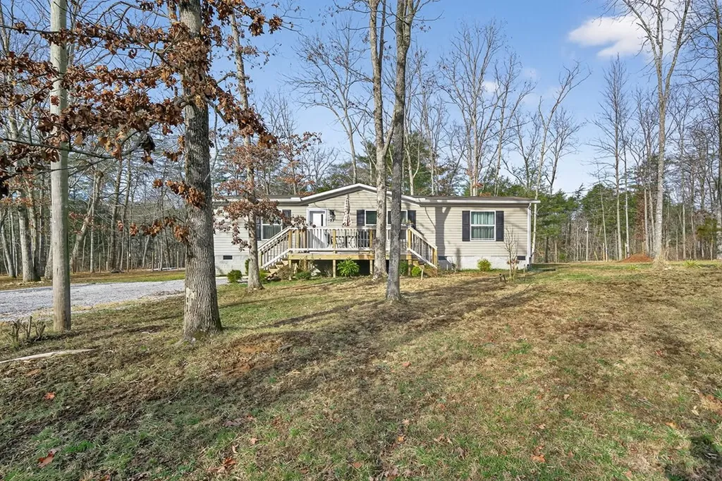 22 Lancer Drive Crossville TN 38572