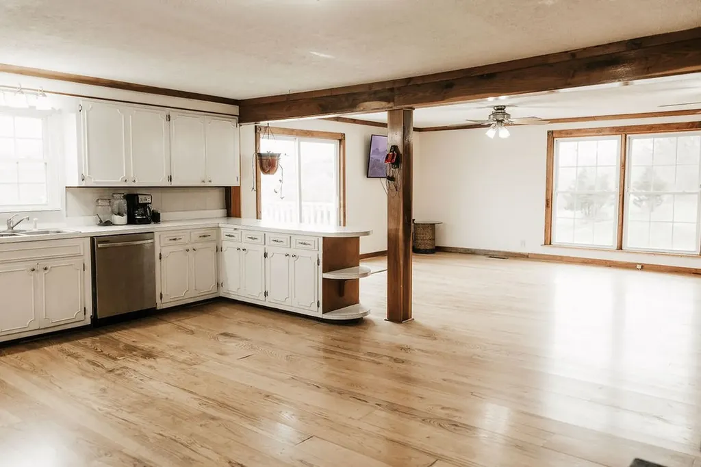 1515 Whites Bend Lane Gainesboro TN 38562