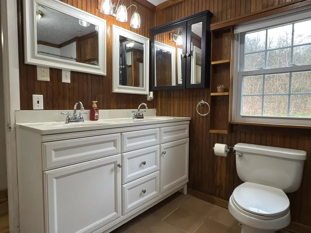 1515 Whites Bend Lane Gainesboro TN 38562