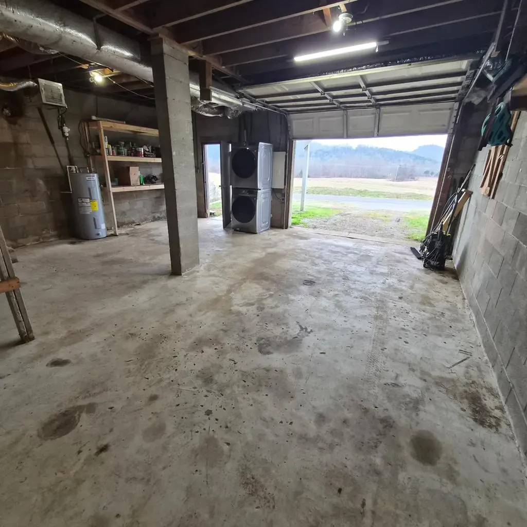 1515 Whites Bend Lane Gainesboro TN 38562