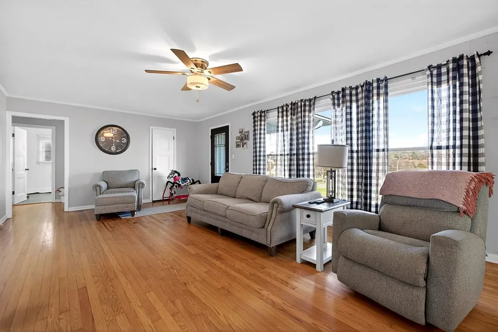 513 N Spring Street Sparta TN 38583