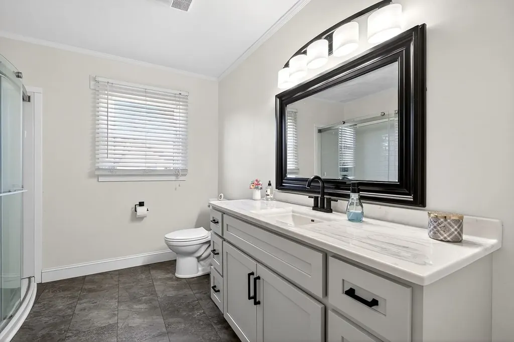 513 N Spring Street Sparta TN 38583