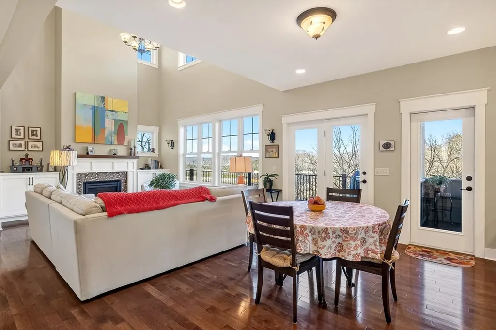 3379 Austin Bottom Baxter TN 38544