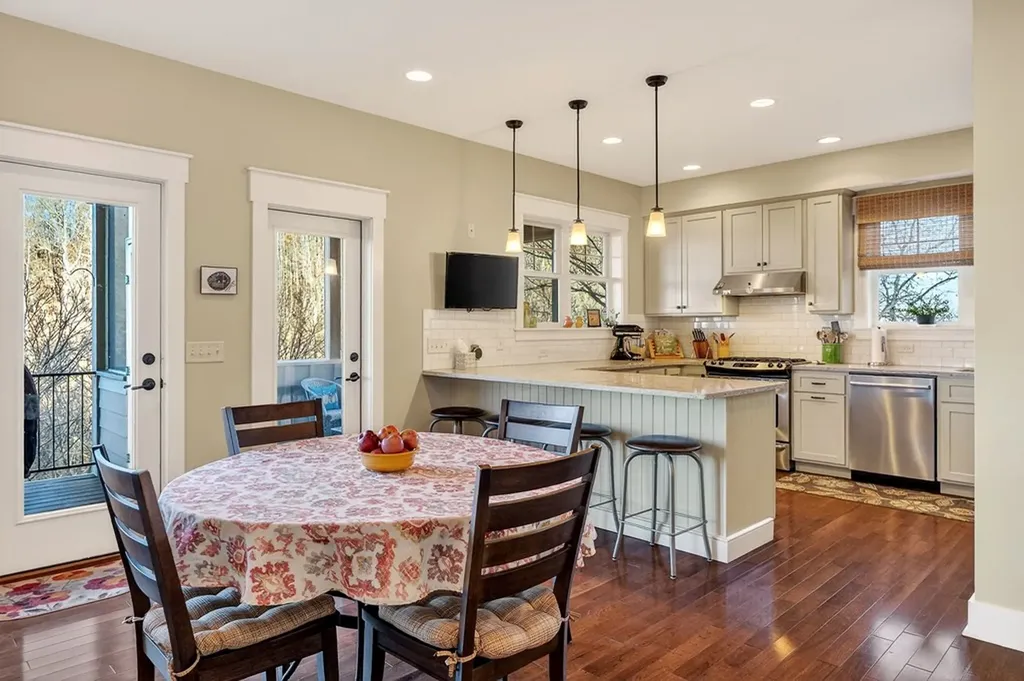 3379 Austin Bottom Baxter TN 38544