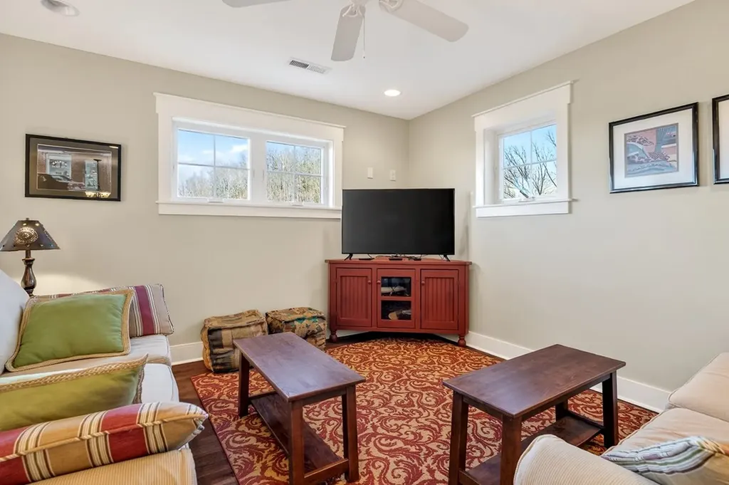 3379 Austin Bottom Baxter TN 38544