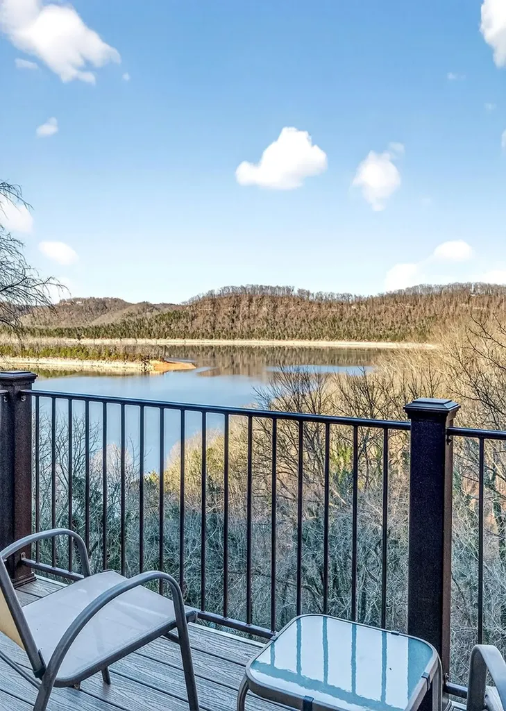 3379 Austin Bottom Baxter TN 38544