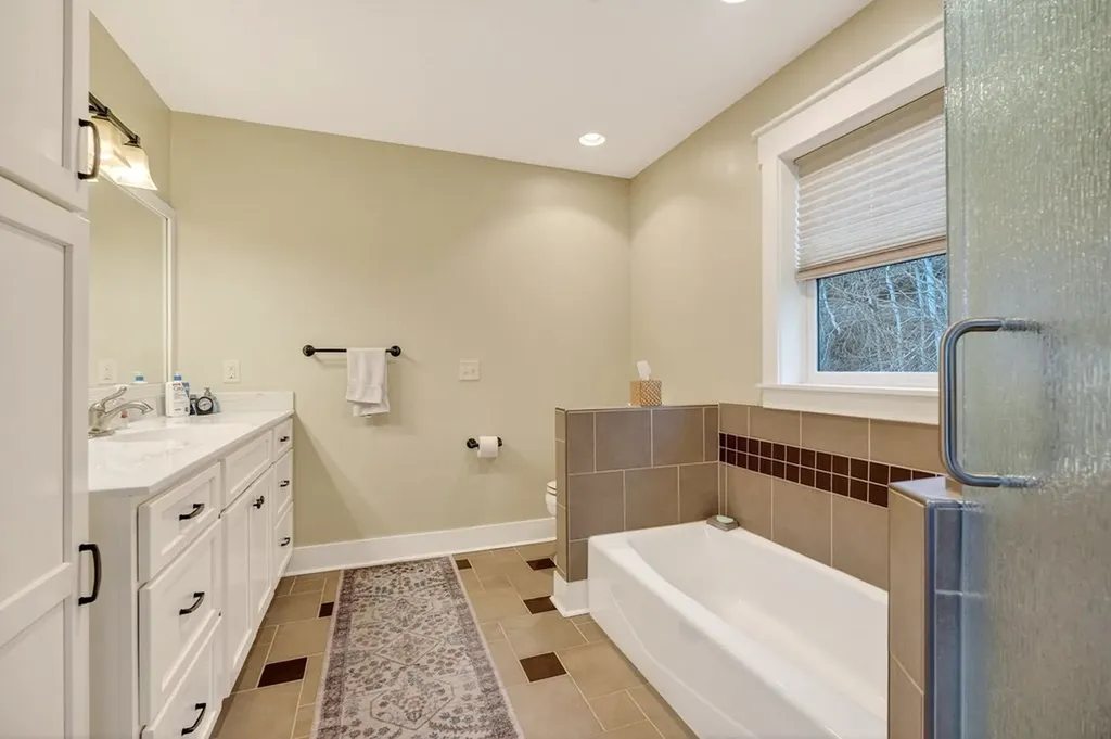 3379 Austin Bottom Baxter TN 38544