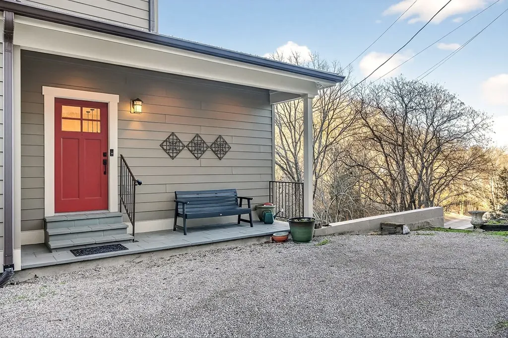 3379 Austin Bottom Baxter TN 38544