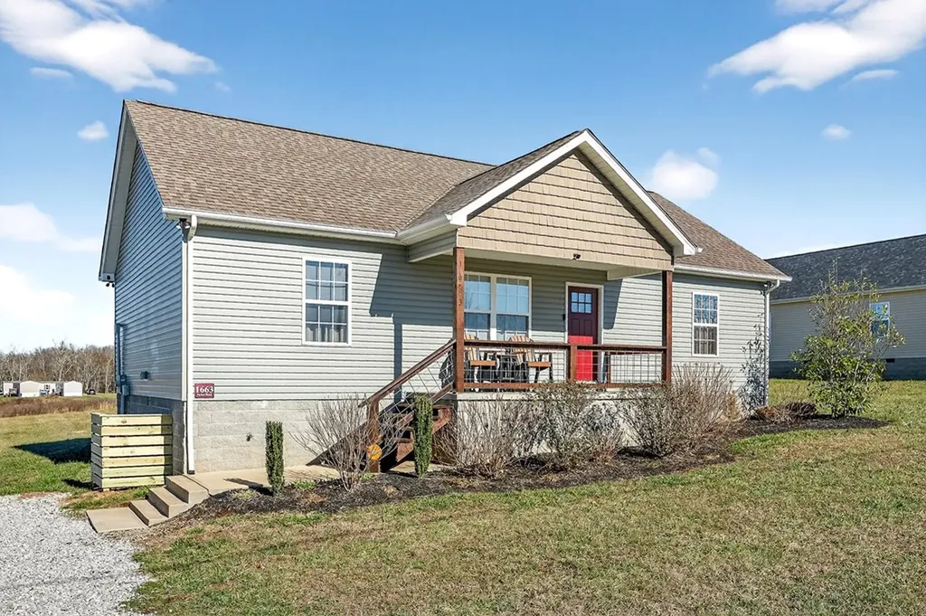 1663 Parker Road Sparta TN 38583