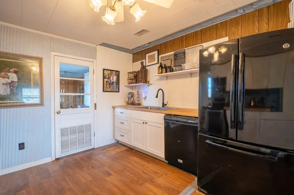 1545 Blue Springs Road Sparta TN 38583