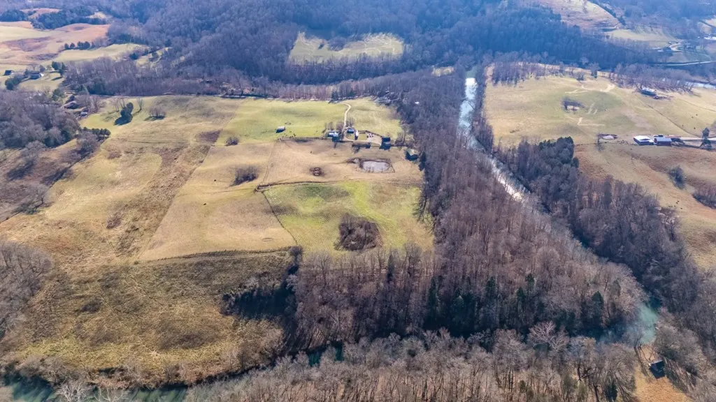 1545 Blue Springs Road Sparta TN 38583