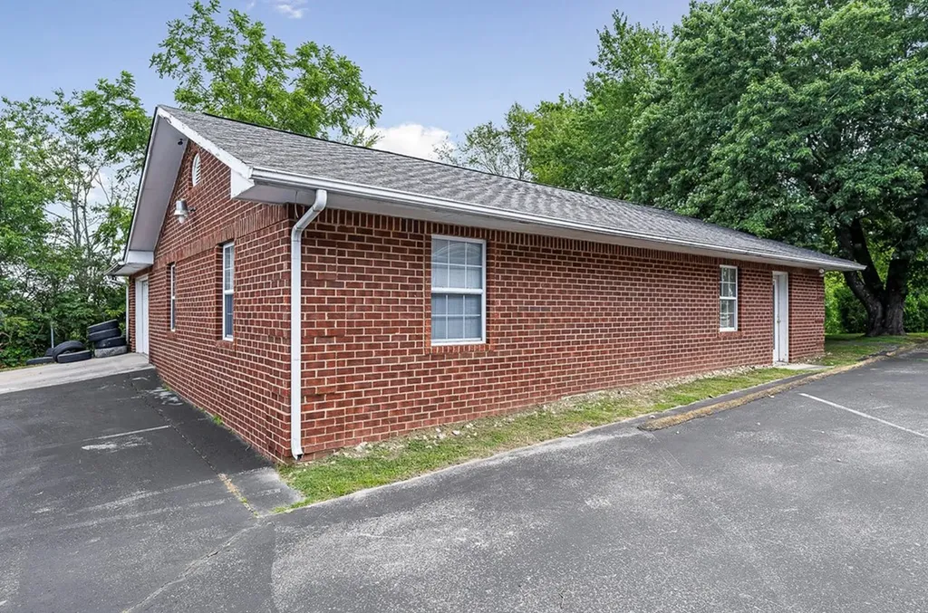 236 Miller Avenue Crossville TN 38555