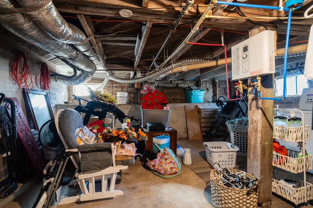 201 E 4th Street Livingston TN 38570