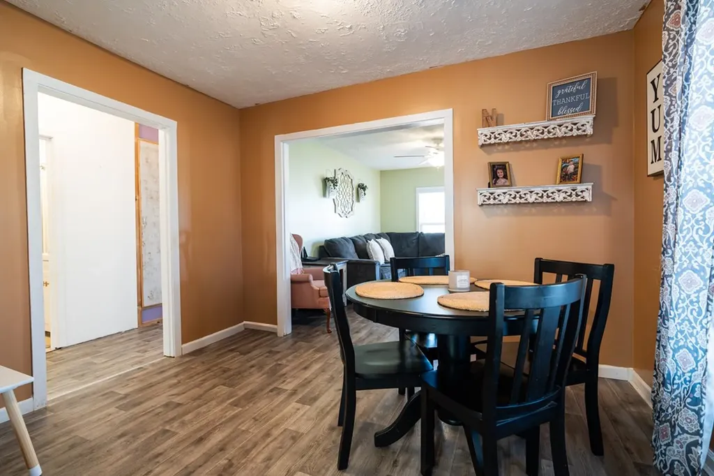 201 E 4th Street Livingston TN 38570