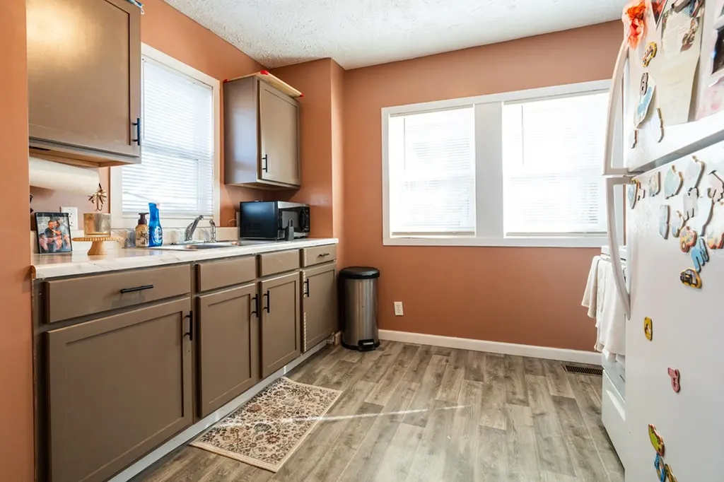 201 E 4th Street Livingston TN 38570