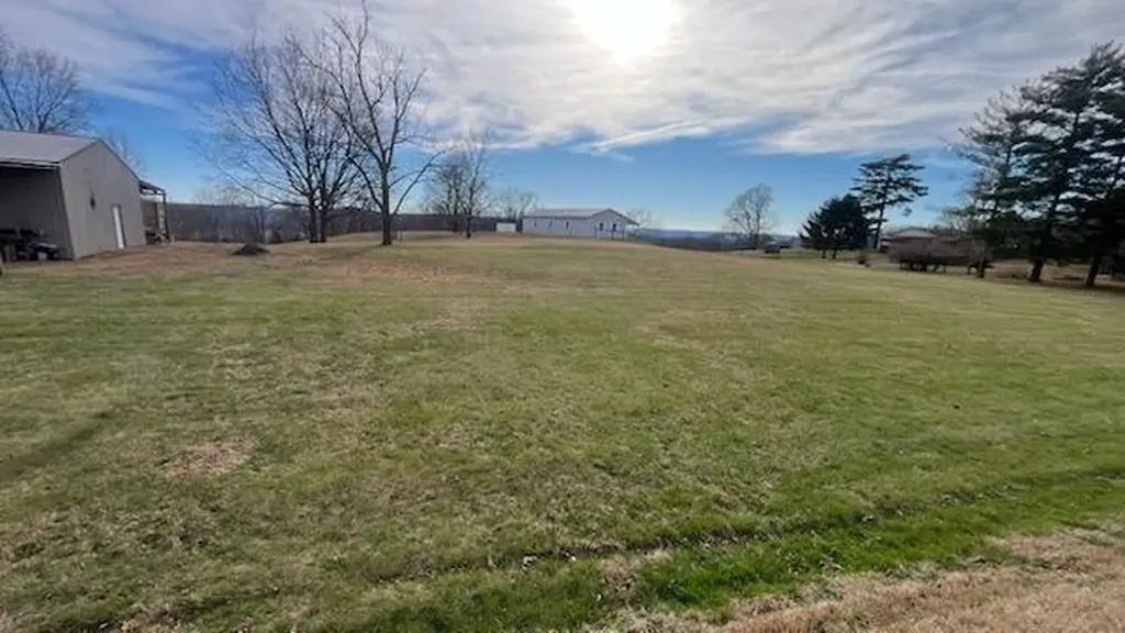 1570 Verna Qualls Road Sparta TN 38583