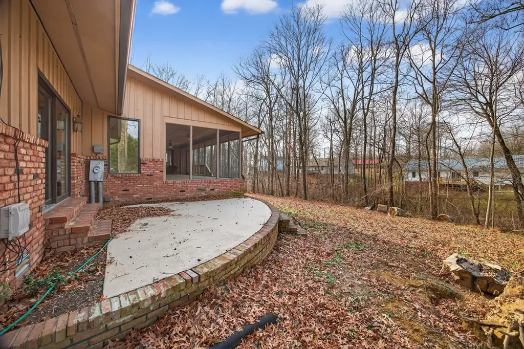 745 Contraband Lane Cookeville TN 38501