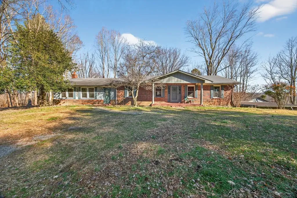515 Mansell Hill Road Gainesboro TN 38562