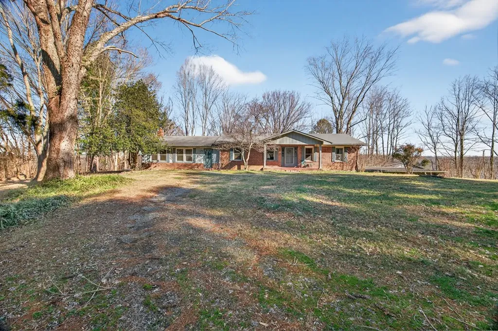 515 Mansell Hill Road Gainesboro TN 38562