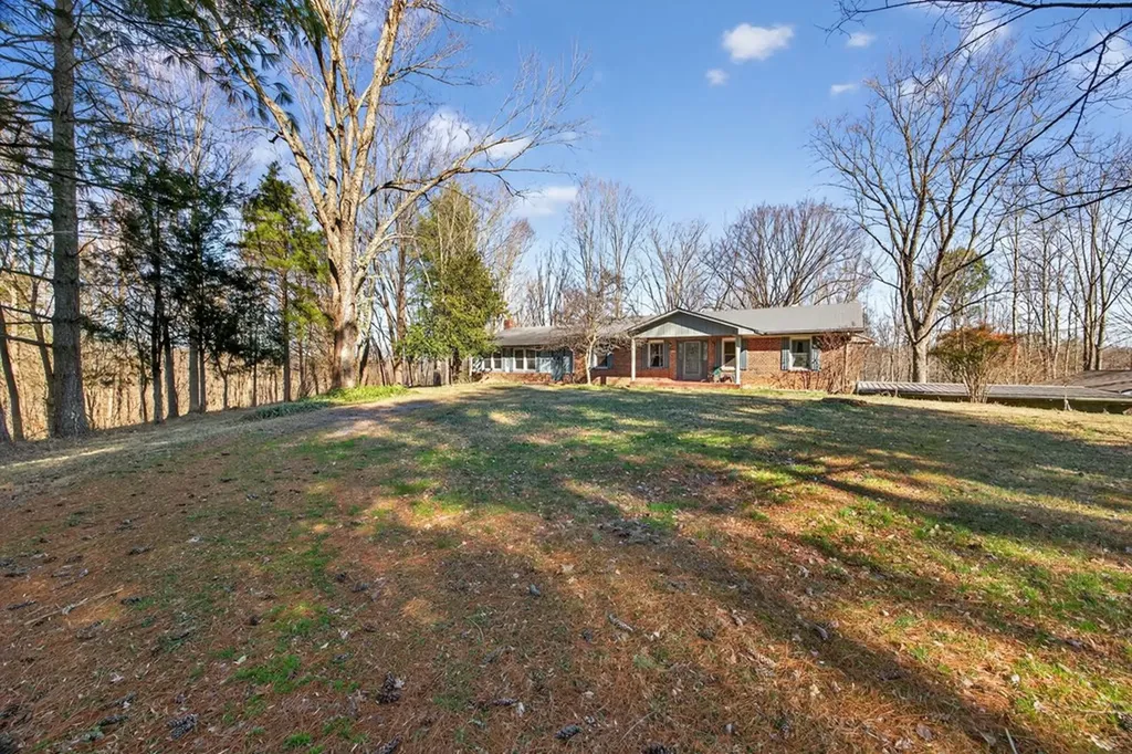 515 Mansell Hill Road Gainesboro TN 38562