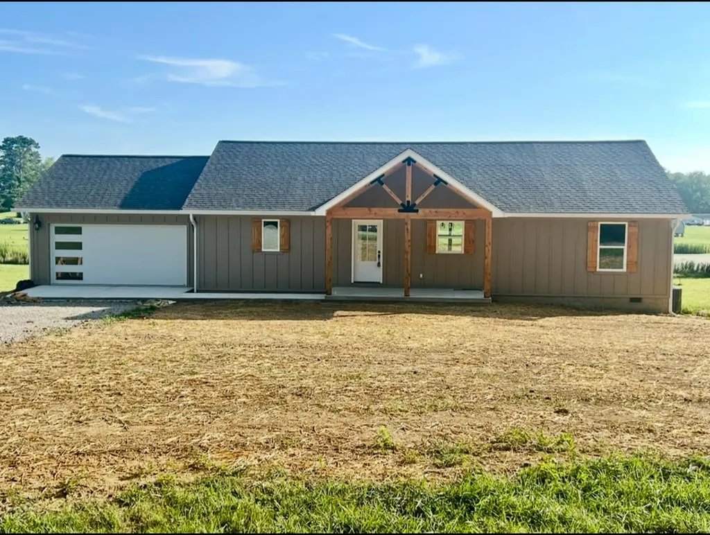 817 Hack Beaty Road Grimsley TN 38565