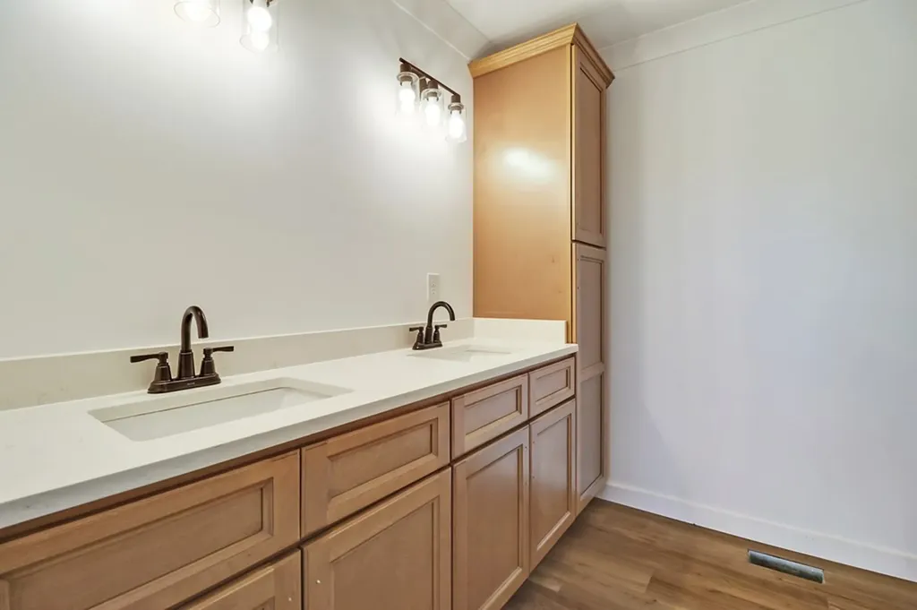 817 Hack Beaty Road Grimsley TN 38565