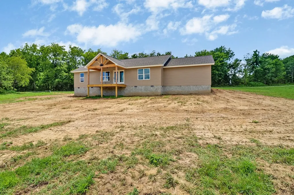 817 Hack Beaty Road Grimsley TN 38565