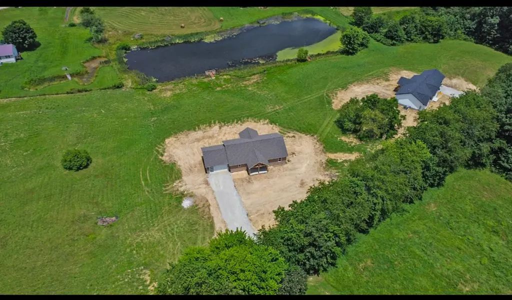 817 Hack Beaty Road Grimsley TN 38565