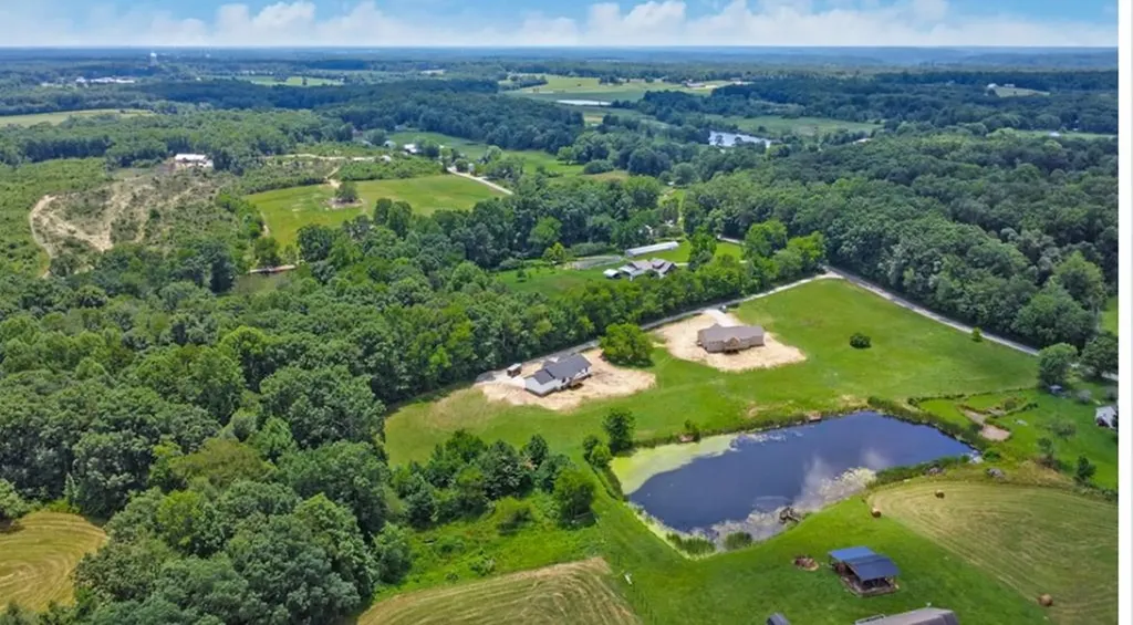 817 Hack Beaty Road Grimsley TN 38565