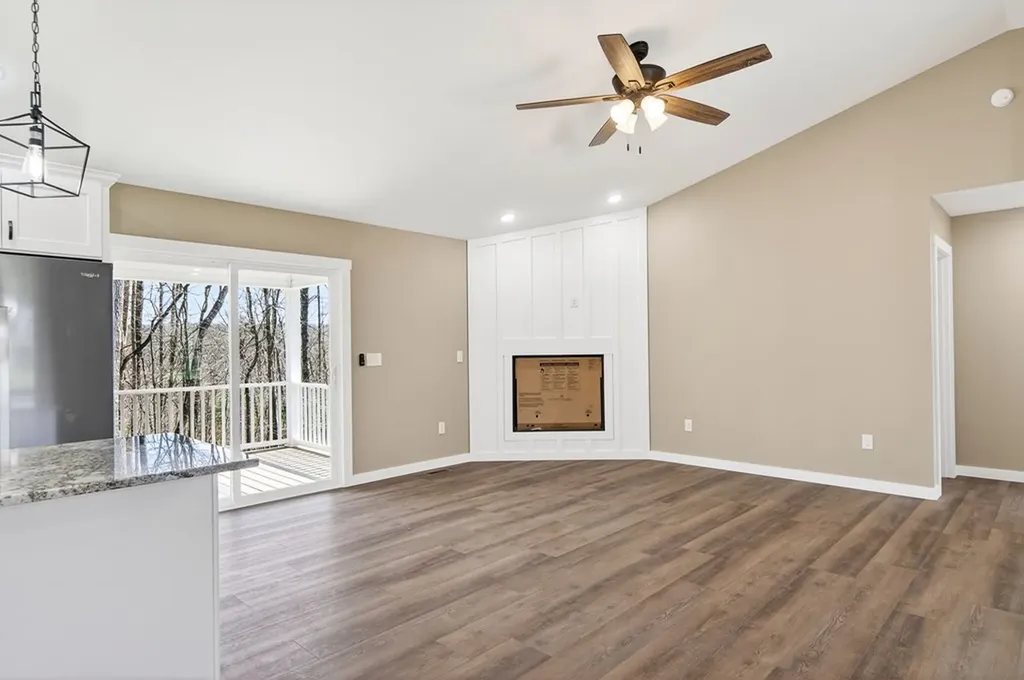 105 Peebles Road Crossville TN 38558