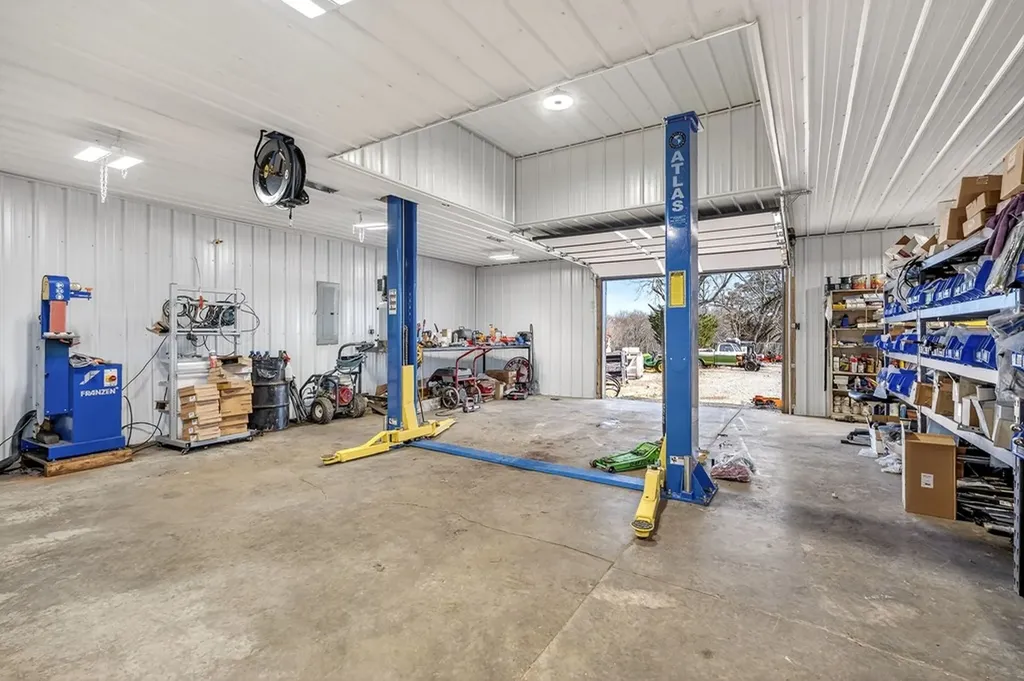 105 Rickman Monterey Highway Cookeville TN 38506