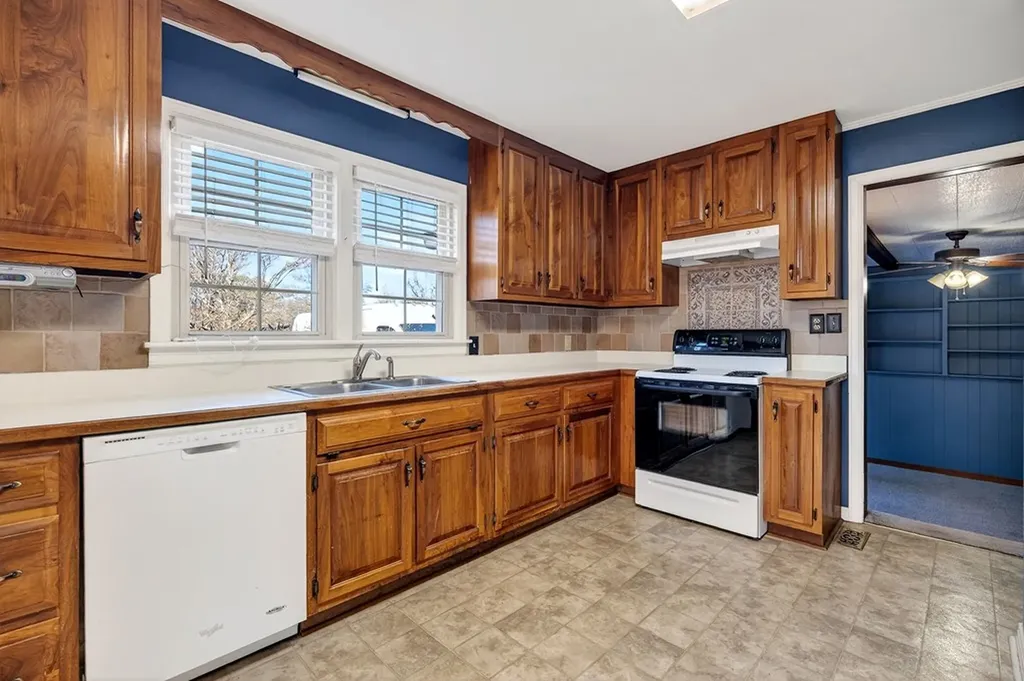 344 E 18th Street Cookeville TN 38501