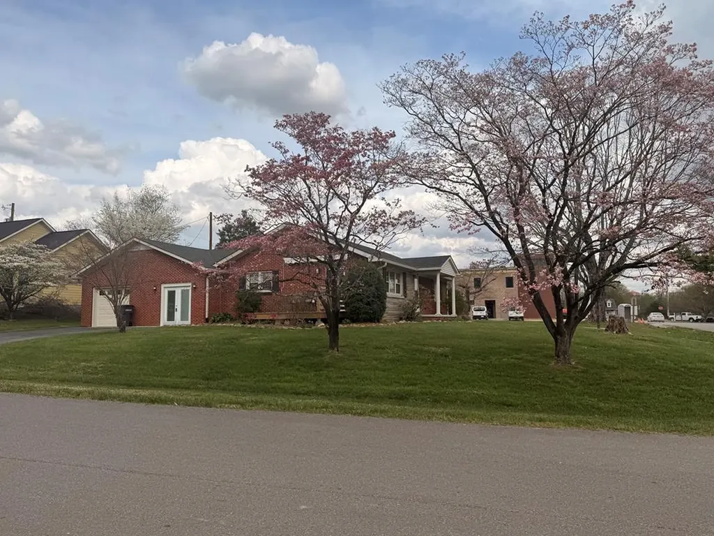 344 E 18th Street Cookeville TN 38501