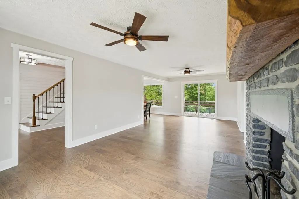 213 Pea Ridge Road Elmwood TN 38560