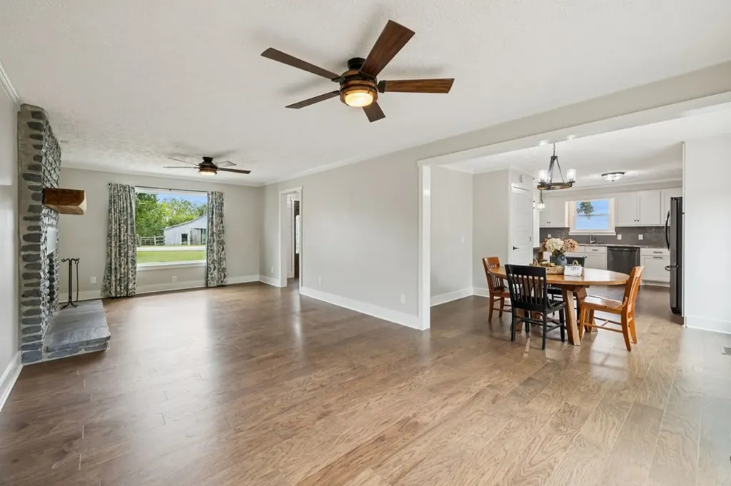 213 Pea Ridge Road Elmwood TN 38560