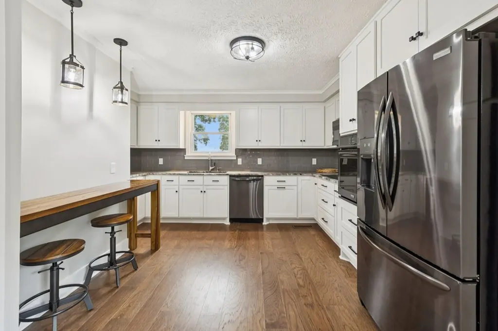 213 Pea Ridge Road Elmwood TN 38560