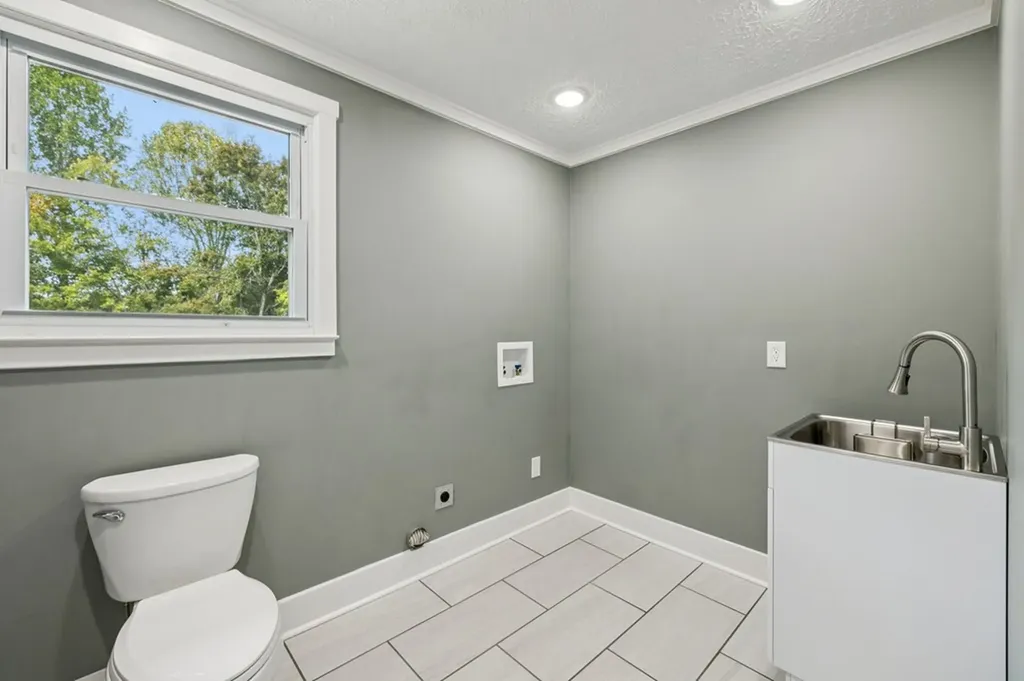 213 Pea Ridge Road Elmwood TN 38560