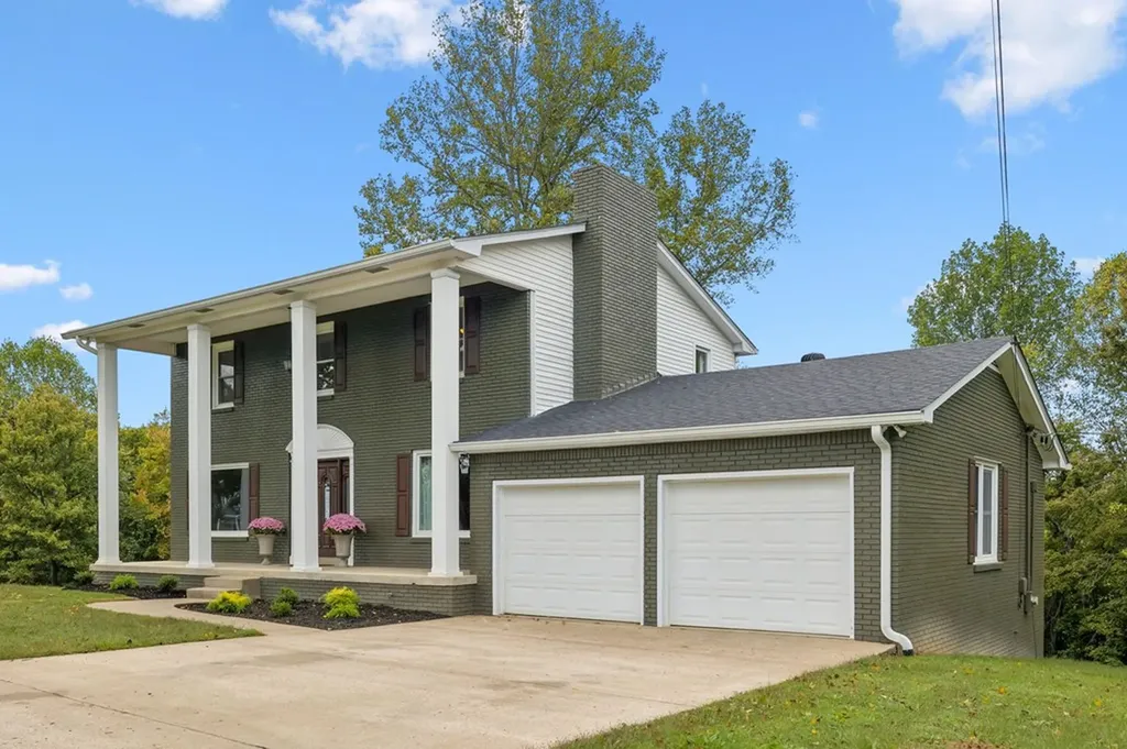 213 Pea Ridge Road Elmwood TN 38560