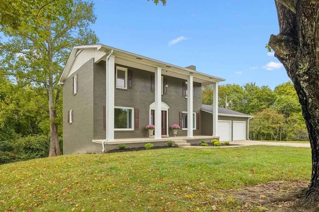 213 Pea Ridge Road Elmwood TN 38560