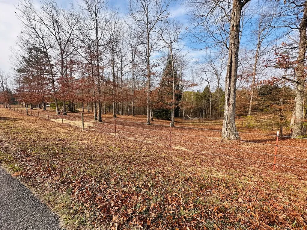 2.37 Ac Rockview Road Jamestown TN 38556