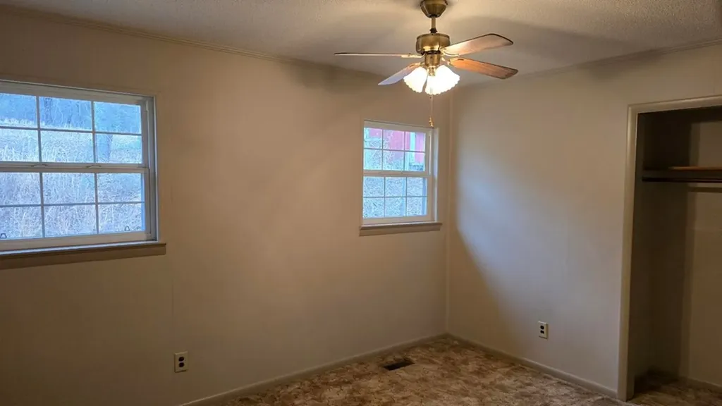 1484 Blythe Ferry Road Dayton TN 37321