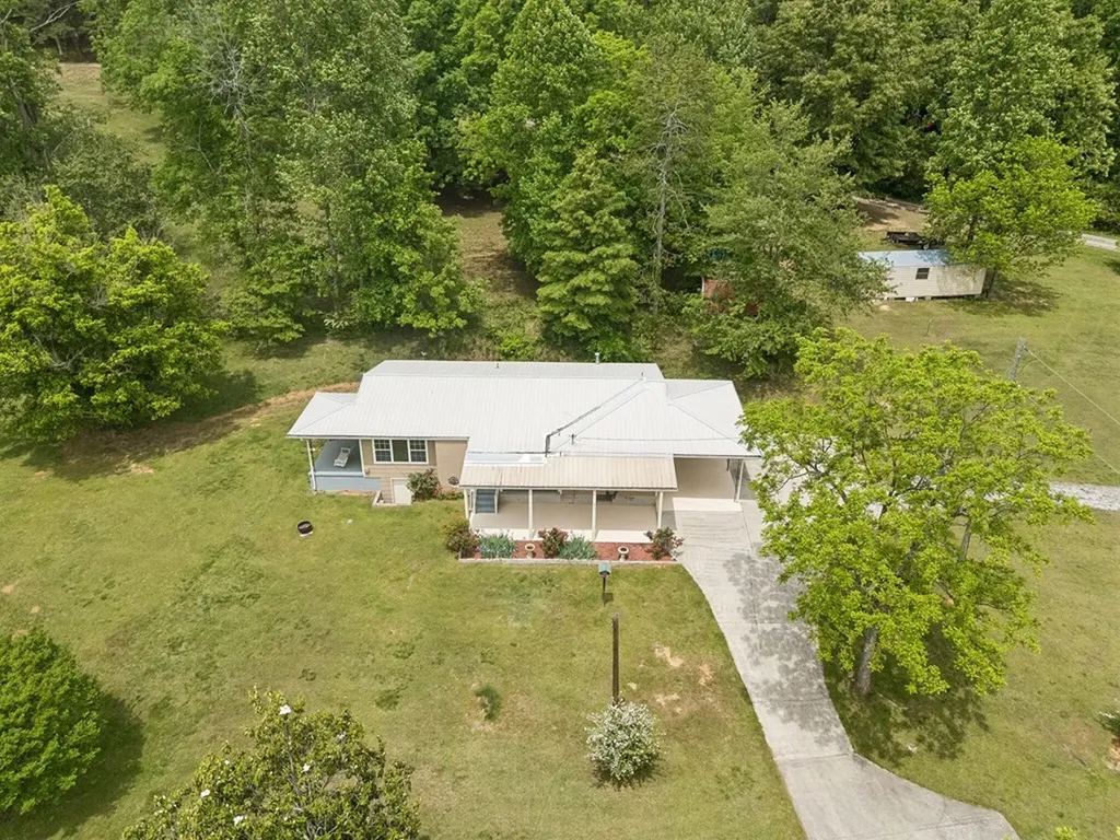 1484 Blythe Ferry Road Dayton TN 37321